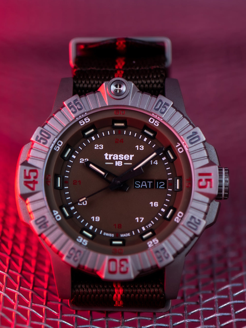 Traser H3 110669 Tactical Brown Titan men's watch 46mm 20ATM