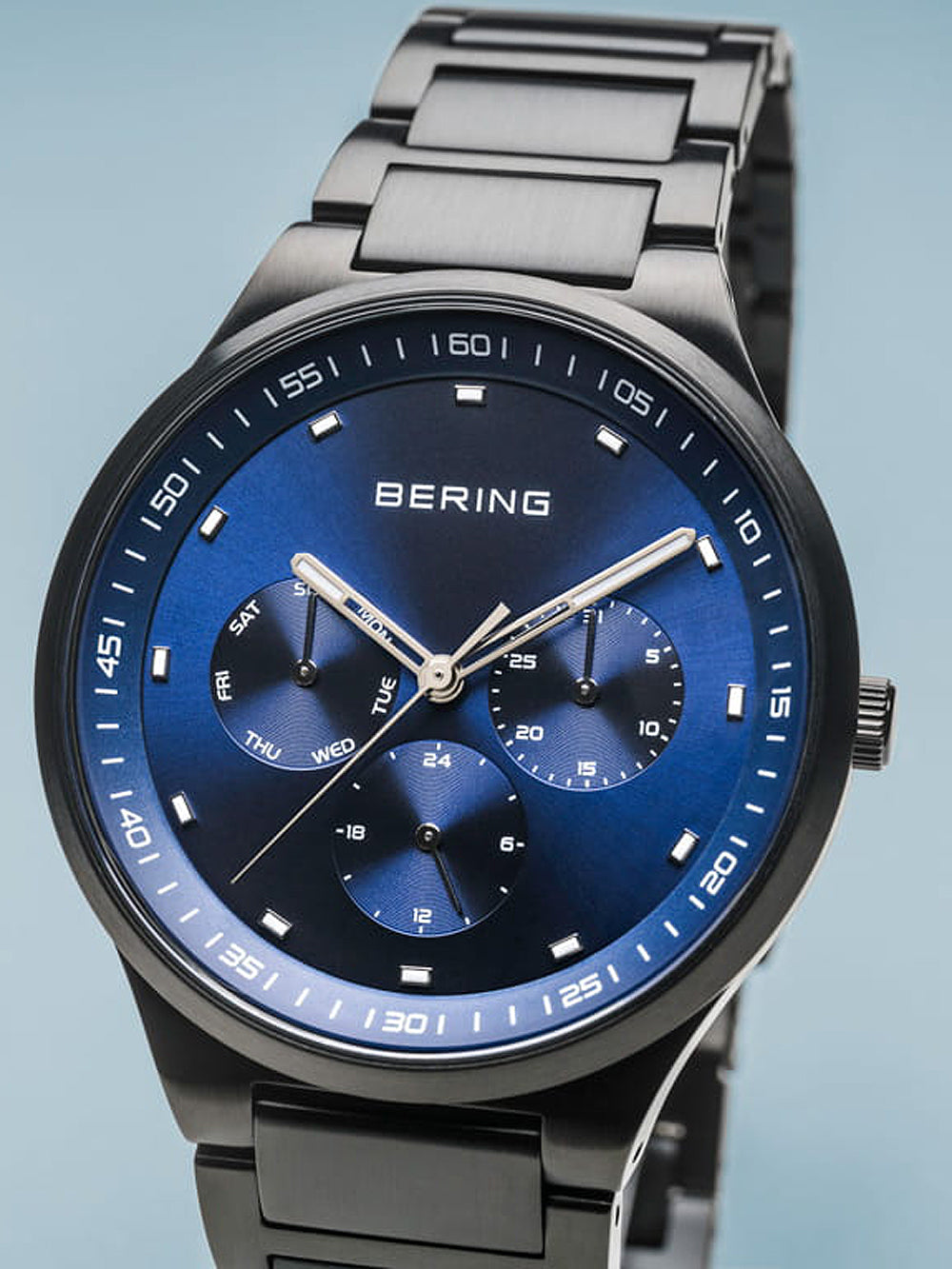 Bering 11740-727 Classic men's watch 40mm 10ATM