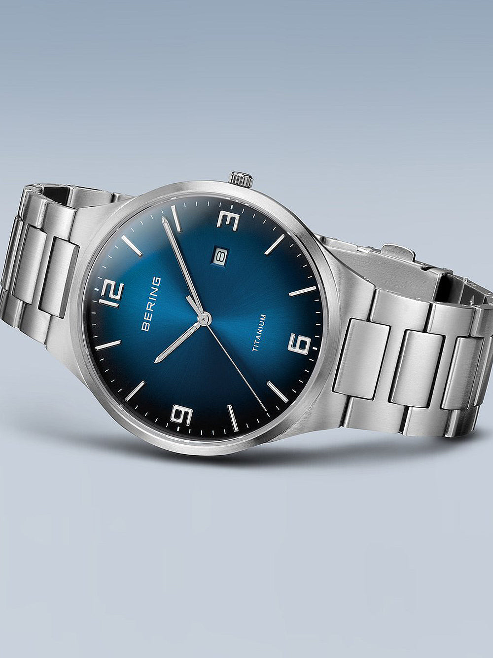 Bering 15240-777 men's watch Titanium men's watch 40mm 5ATM