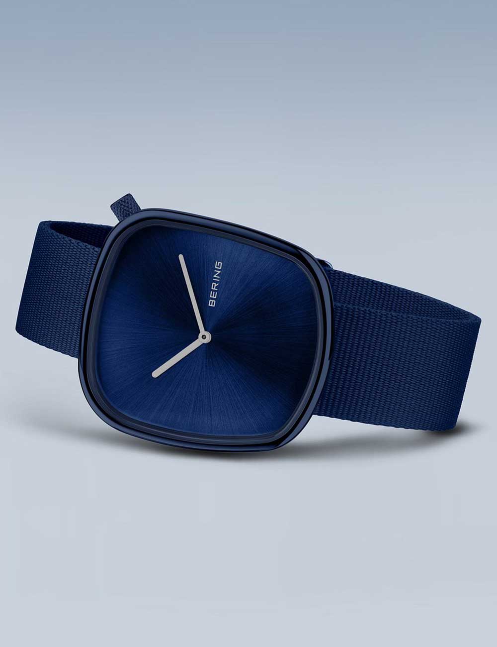 Bering 18040-397 men's watch Pebble 40mm 3ATM