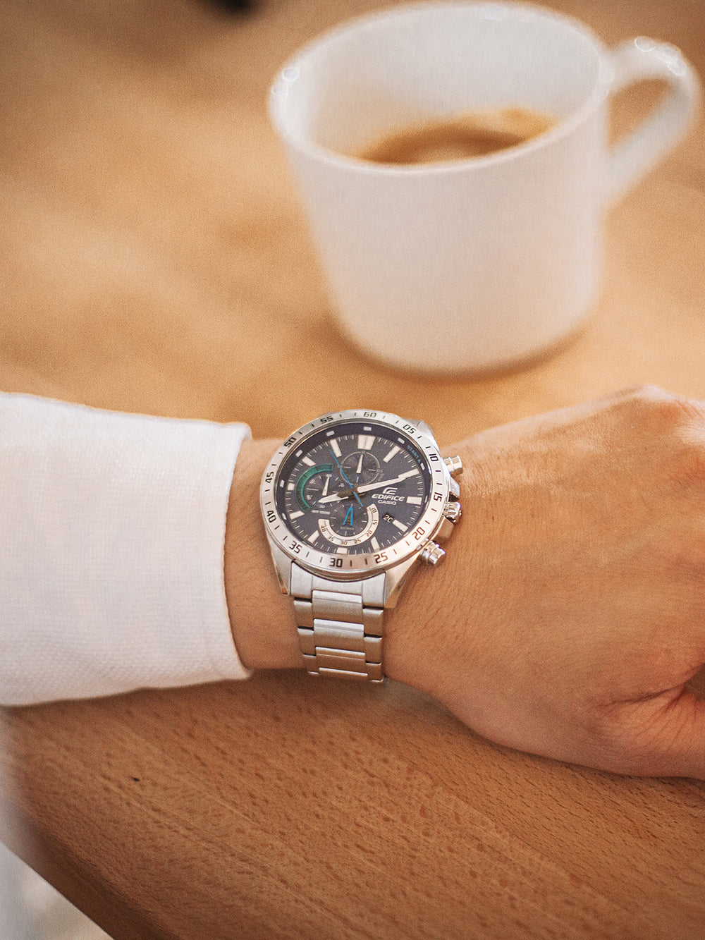 Casio EFV-620D-2AVUEF Edifice men's watch 49mm 10ATM