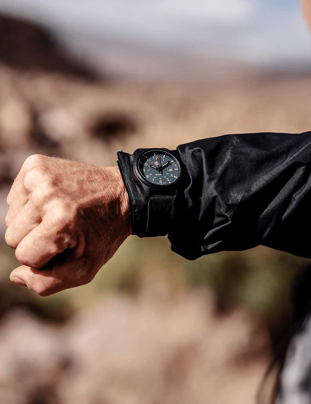 Luminox XL.1977 men's watch Atacama Field 43mm 10ATM