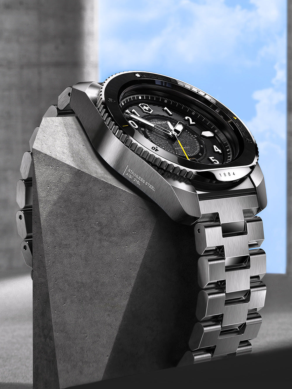 Victorinox 241981 Journey 1884 Automatic men's watch 43mm 20ATM
