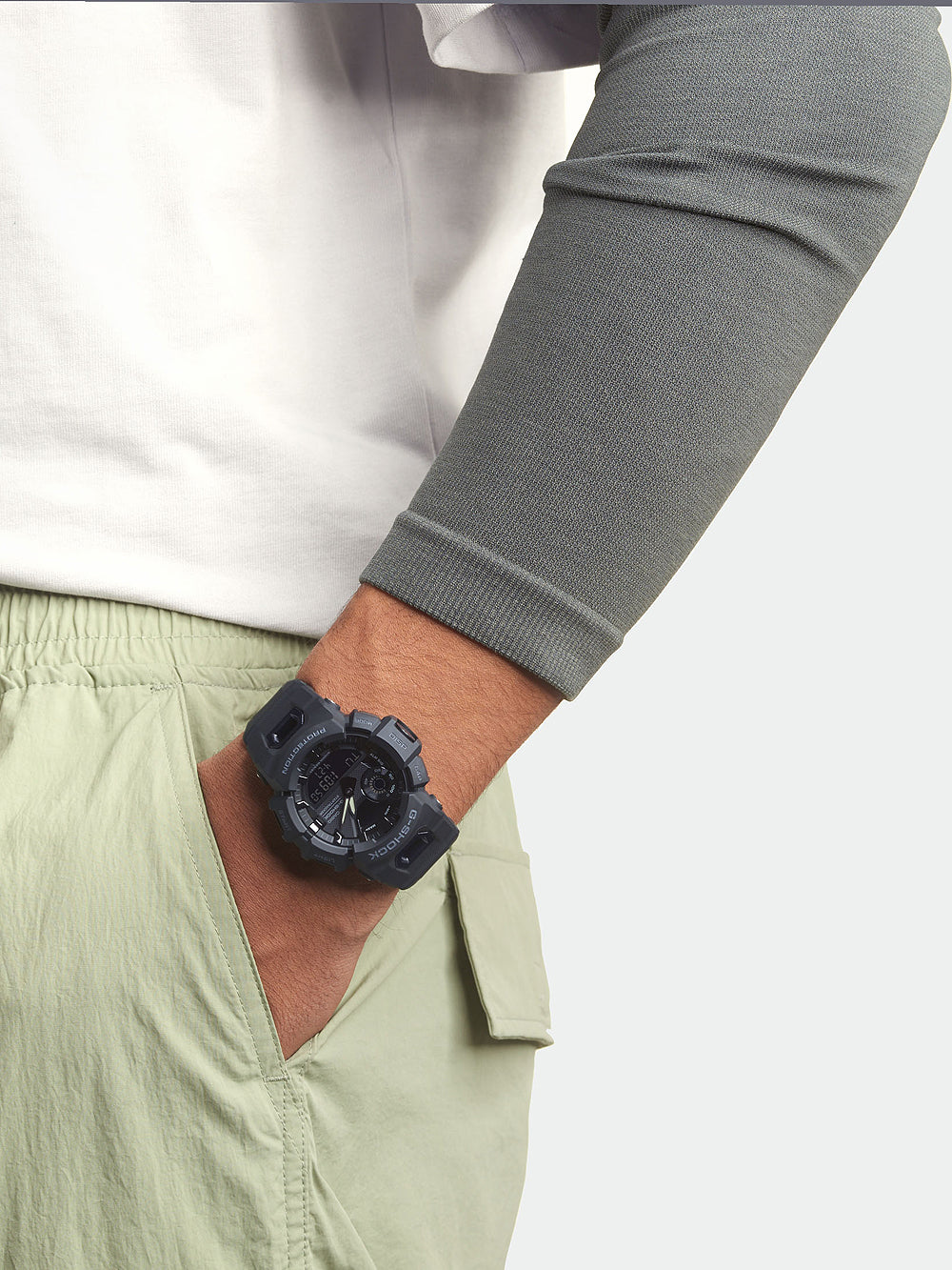 Casio GBA-900-1AER G-Shock men's watch 49mm 20ATM