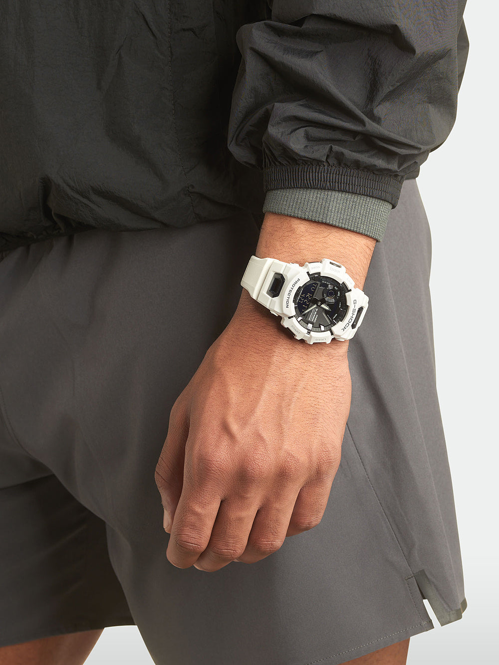 Casio GBA-900-7AER G-Shock men's watch 46mm 20ATM