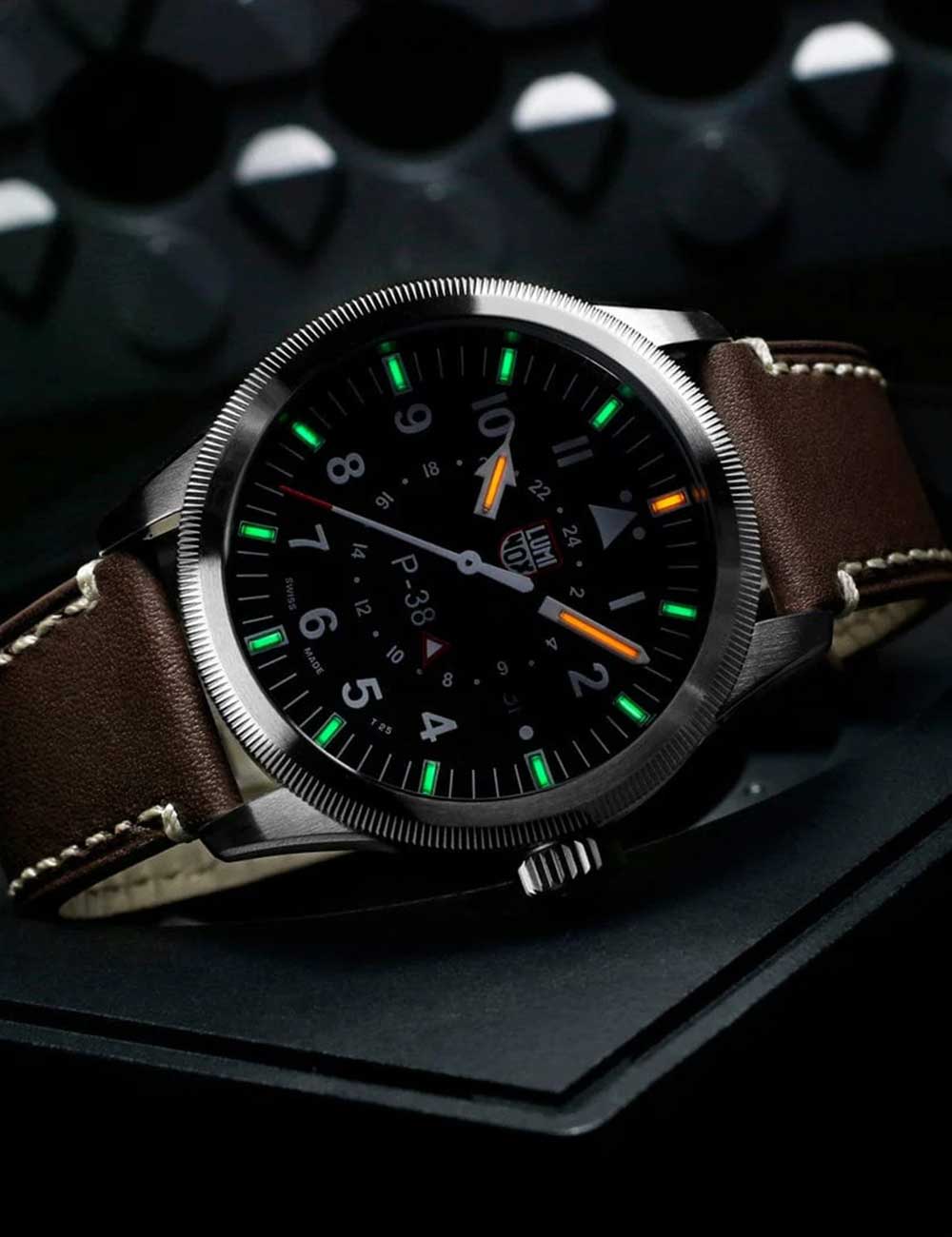 Luminox XA.9521 men's watch P-38 Air Pilot GMT 42mm 100M