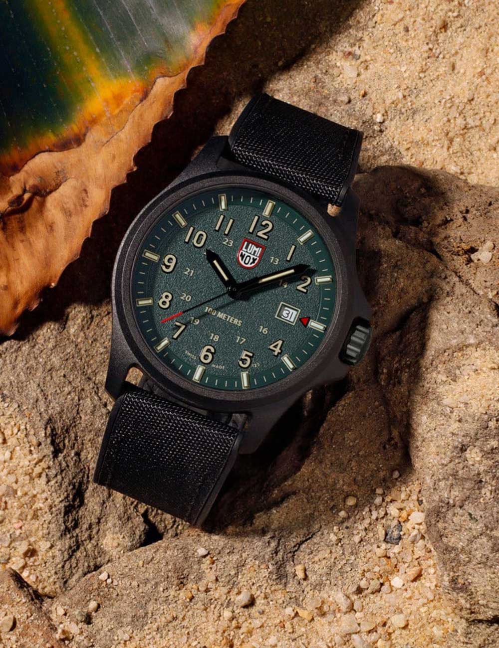 Luminox XL.1977 men's watch Atacama Field 43mm 10ATM