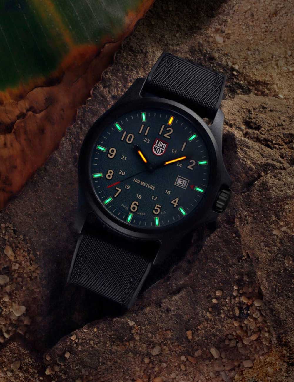 Luminox XL.1977 men's watch Atacama Field 43mm 10ATM
