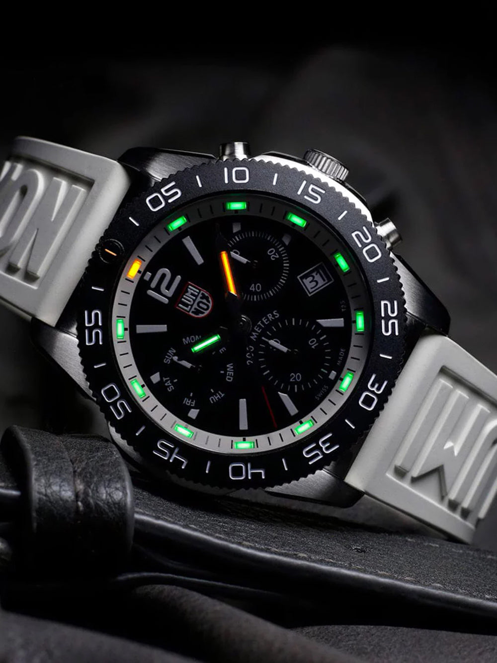 Luminox XS.3141 men's watch Pacific Diver Chronograph 44mm 20ATM
