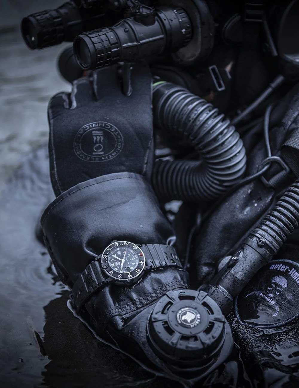 Luminox XS.3001.H.SET men's watch Navy Seal Original 43mm 20ATM